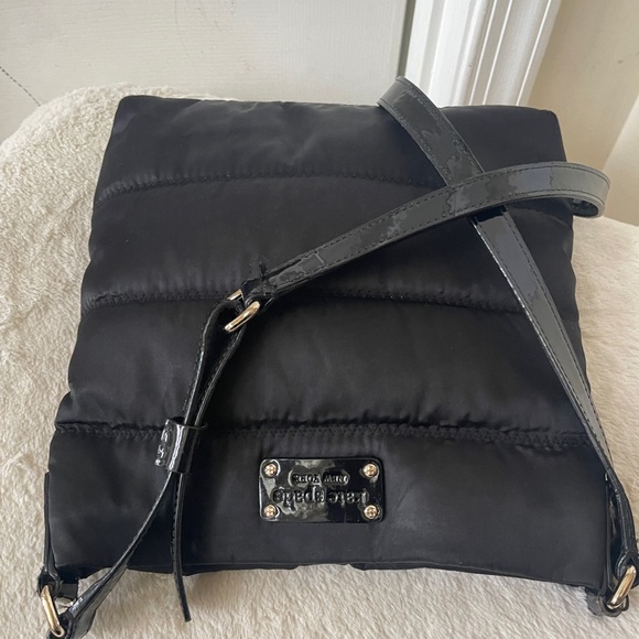 Kate Spade ♠️ Quilted Crossbody Bag EUC - Picture 8 of 11